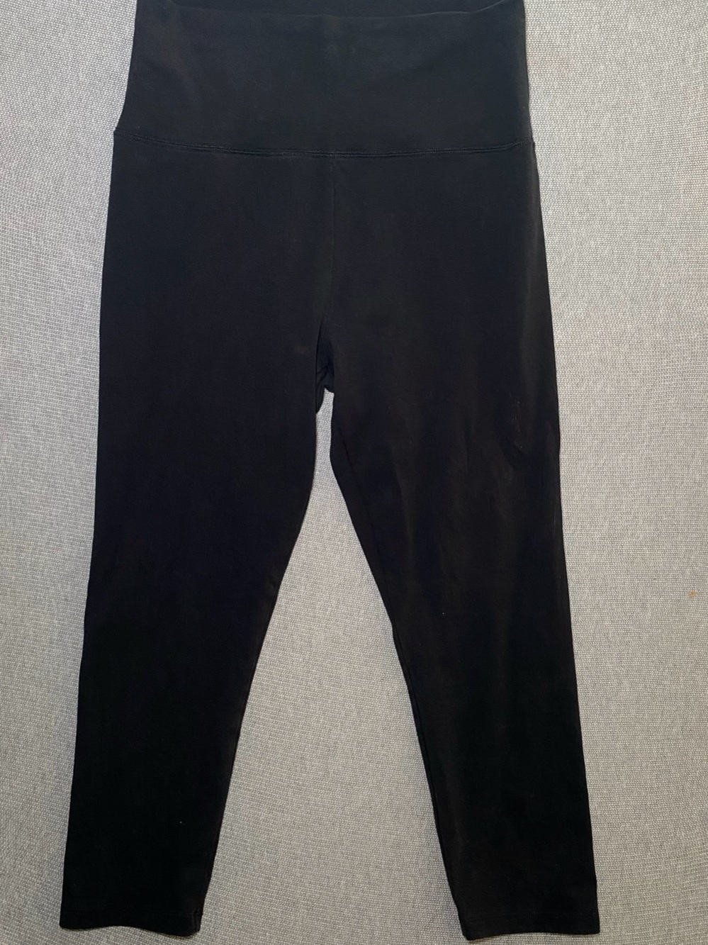 Offline by Aerie OG 3/4 Crop Hi Rise Black *FADED* Leggings Large